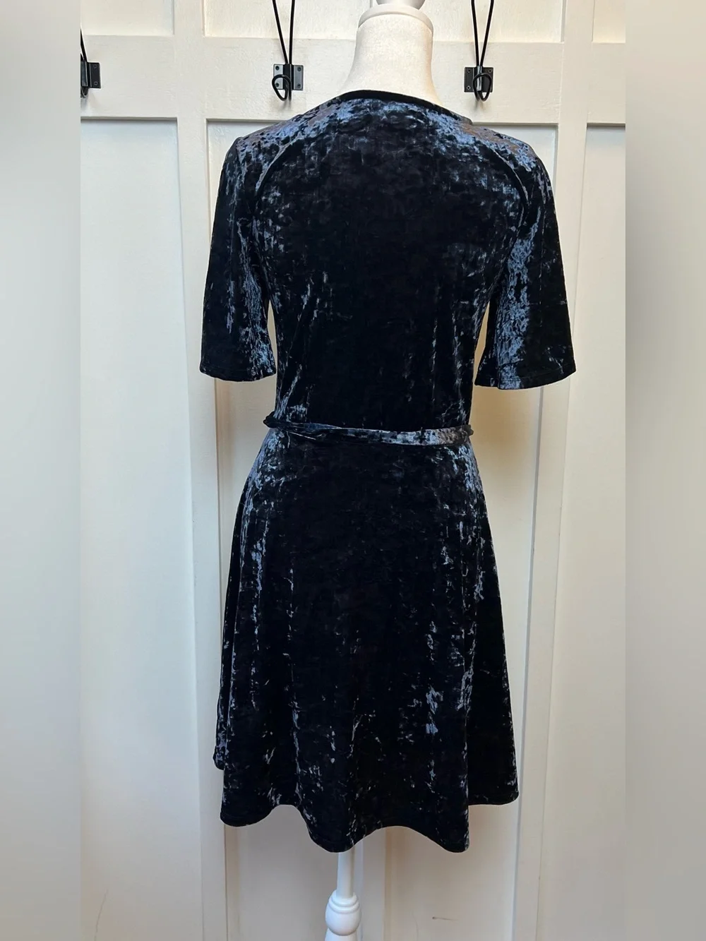 American Eagle Size Medium Crush Velvet Blue Faux Wrap Mini Dress Cottagecore